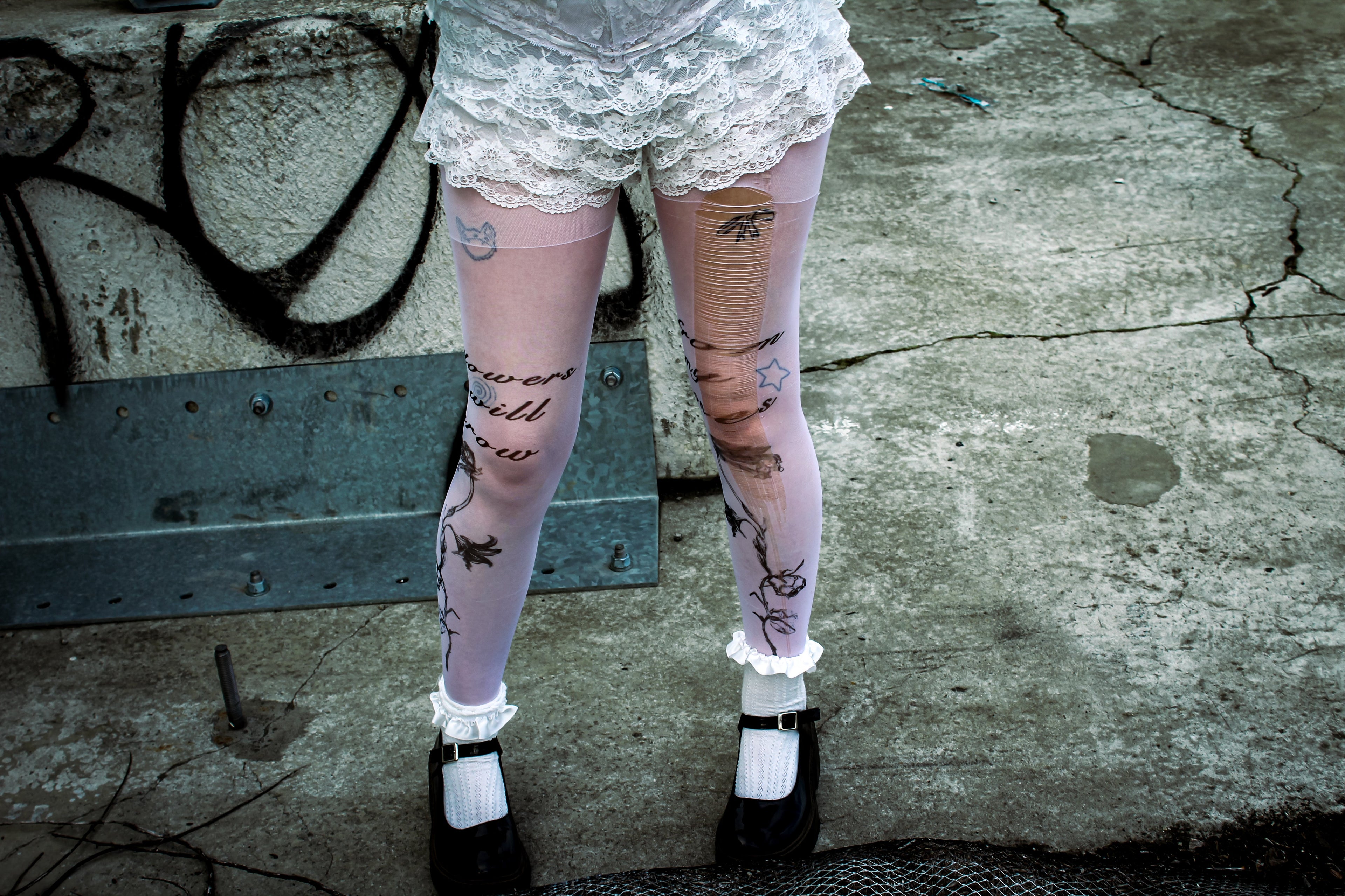 TIGHTS